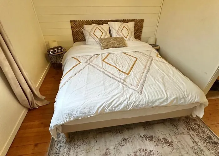 Апартаменты Maison Avec Jardin - 10 Min De Rouen